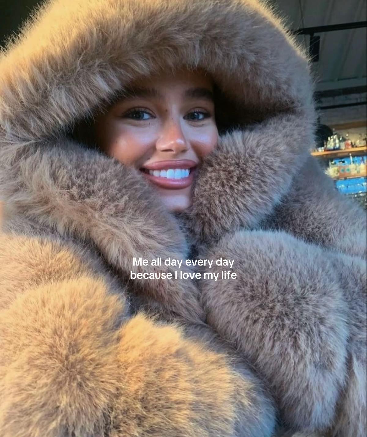 @sssllomiee