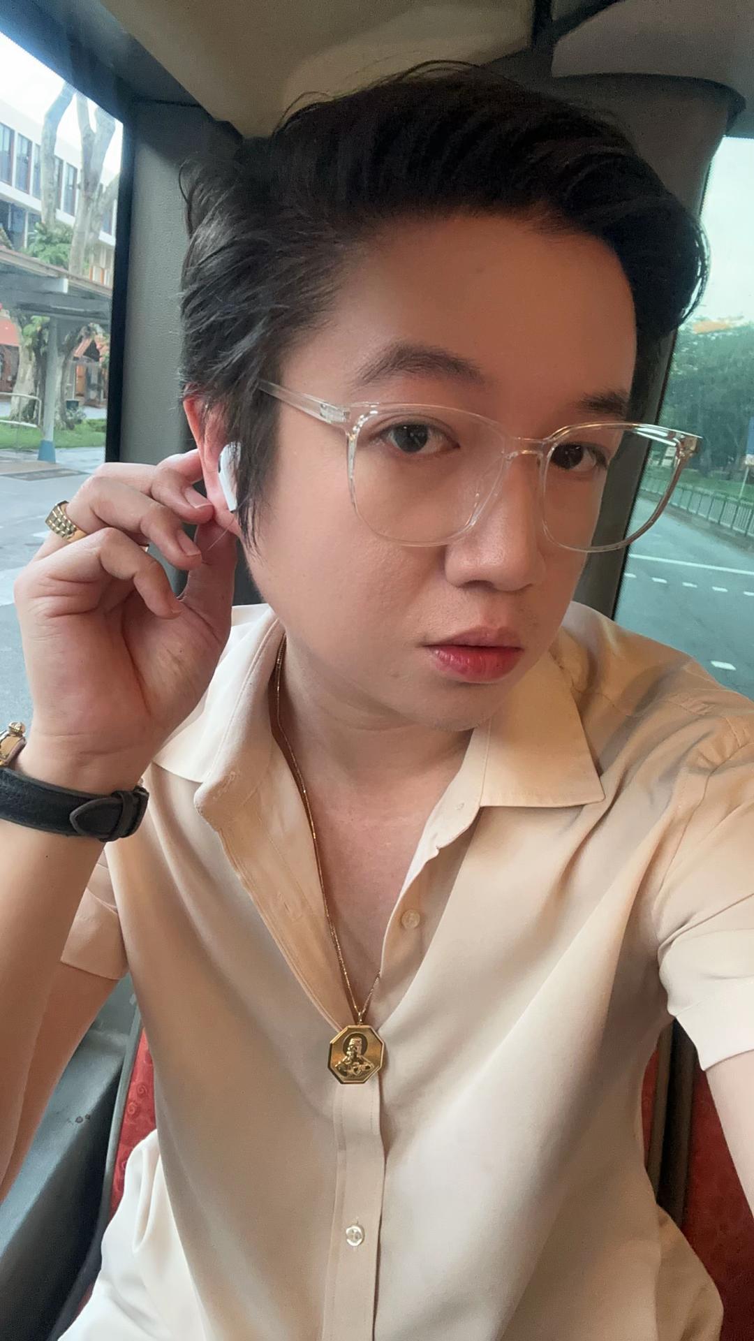 @Nurse Elot 🧑🏼&zwj;⚕️🇸🇬