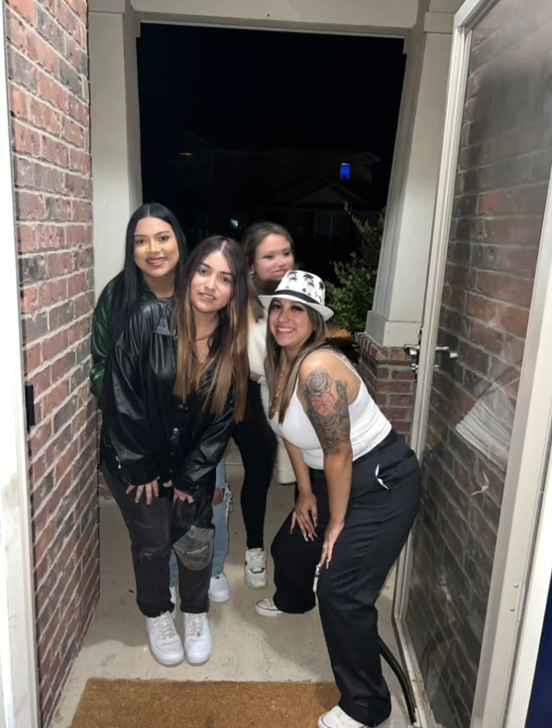 @𝓐𝓭𝓻𝓲𝓪𝓷𝓪&nbsp;𝓡𝓲𝓷𝓬𝓸𝓷