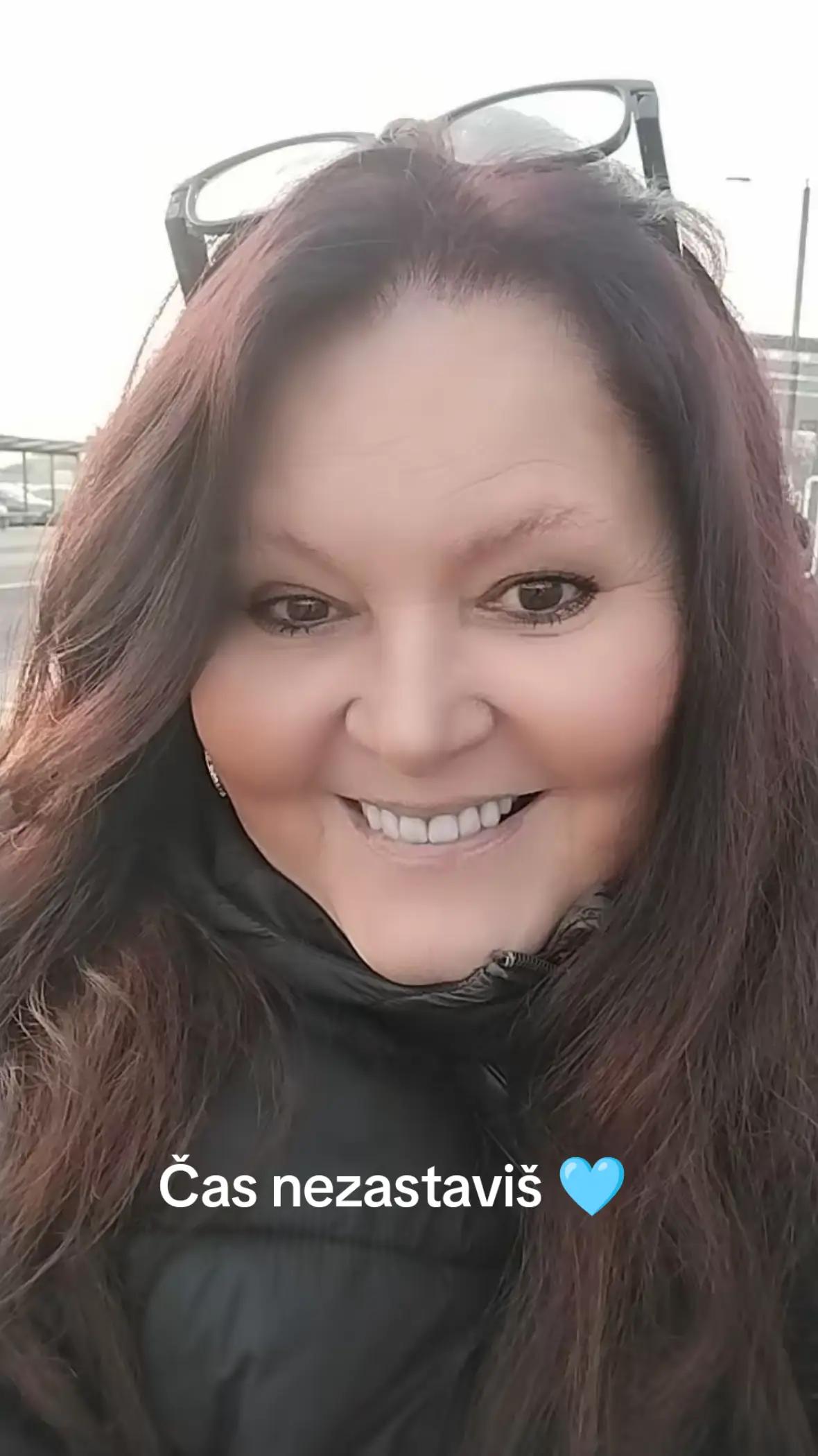 @Monisek00🩵🩵🩵