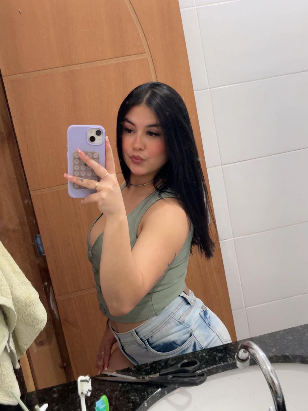 @Ana Ju
