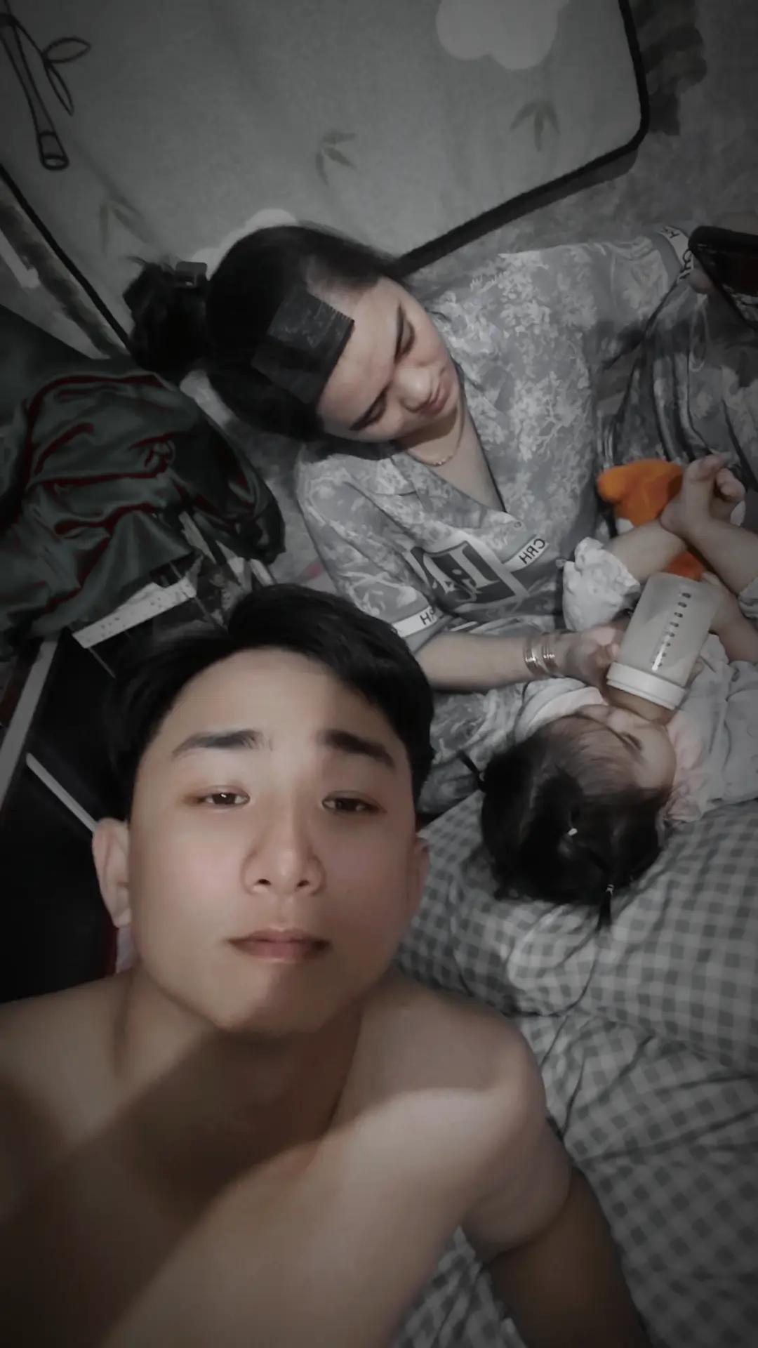 @𝐓ⓗịⓃ𝓱 shipper🥷🏻🛵