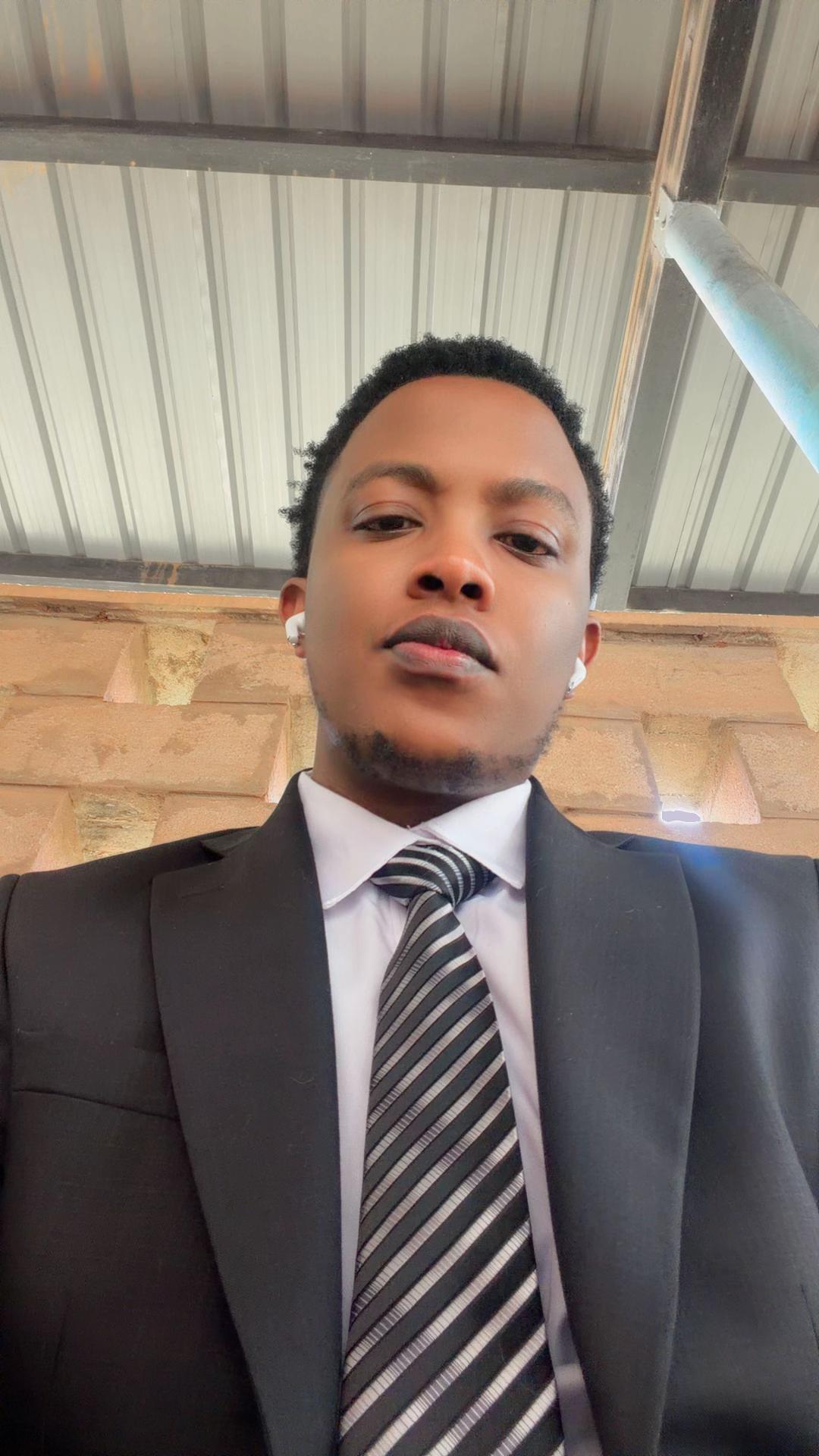 @Tonnie Murithi
