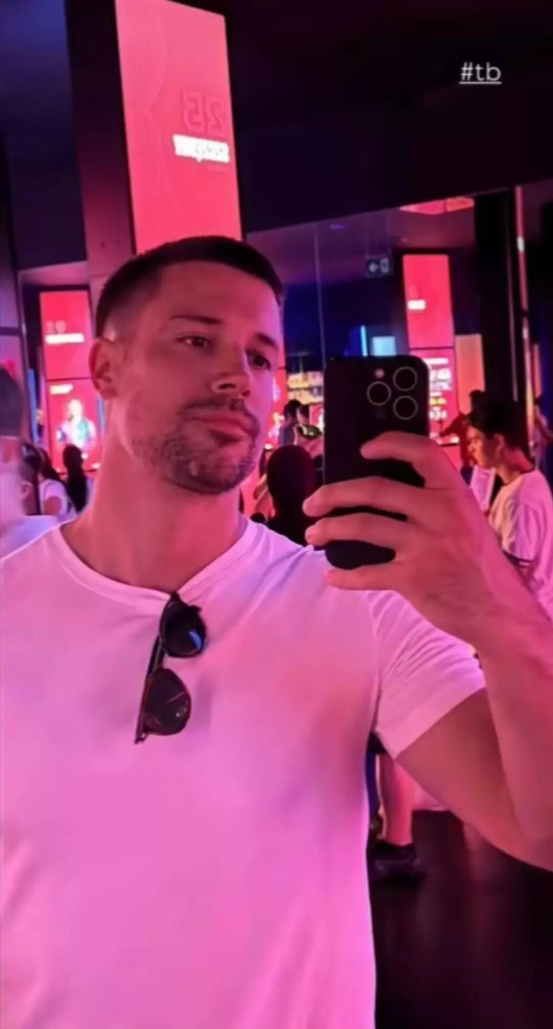 @DR. VASILIJE VUJOVIC
