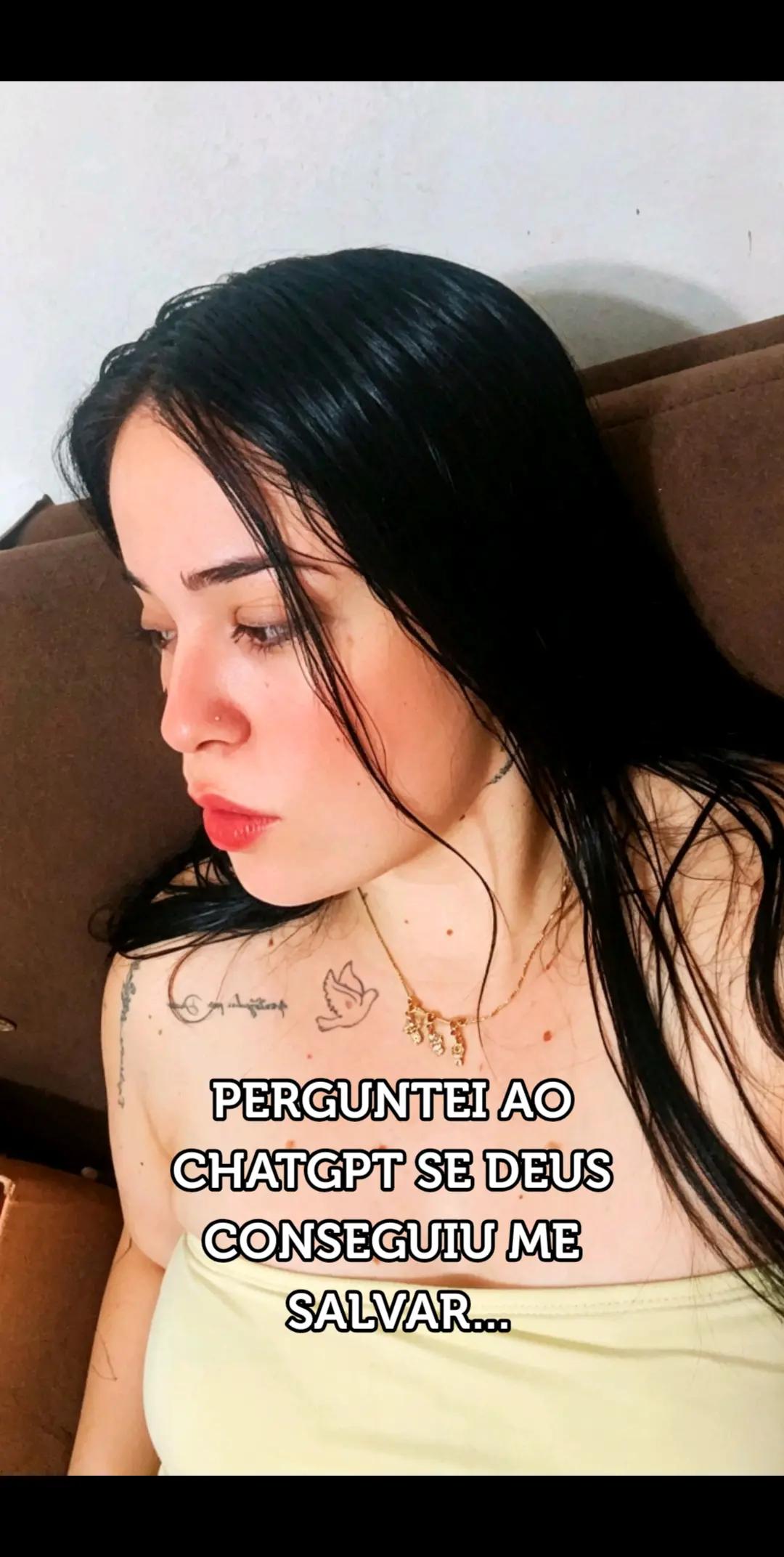 @Carolineidra17