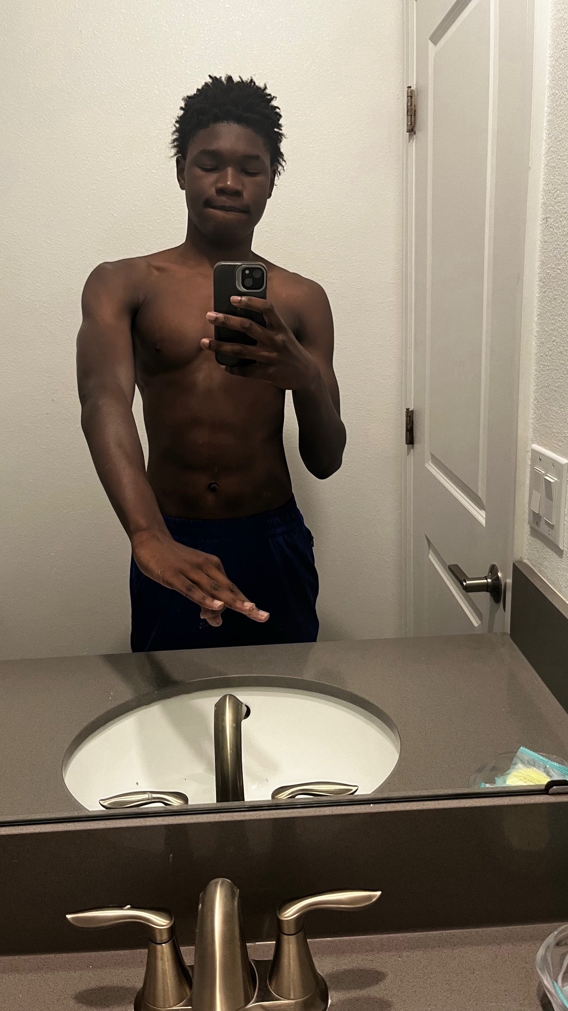 @Youknow_🦊
