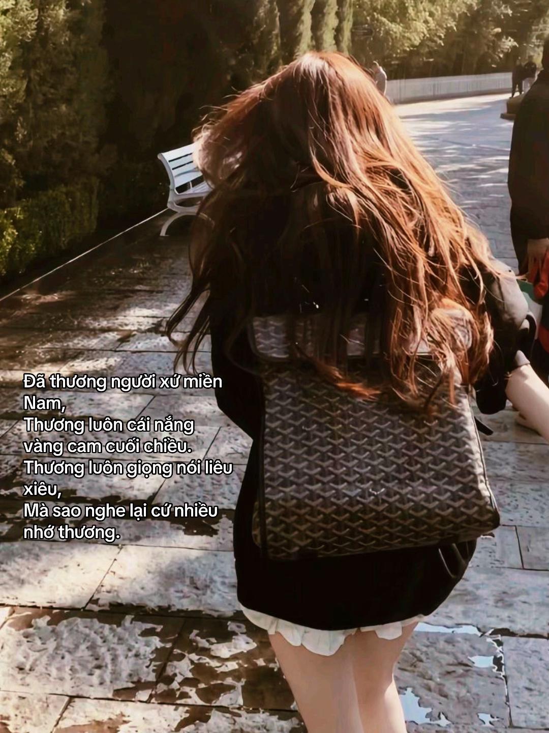 @Em gái nhà bên