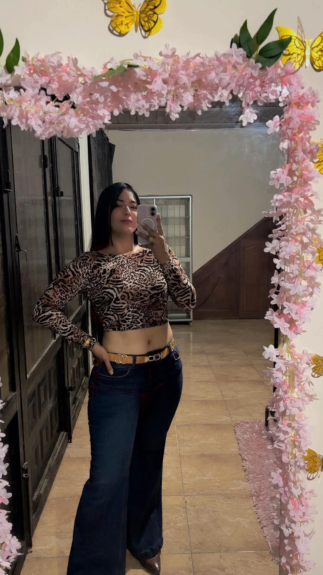 @YINITA ROX 🌸