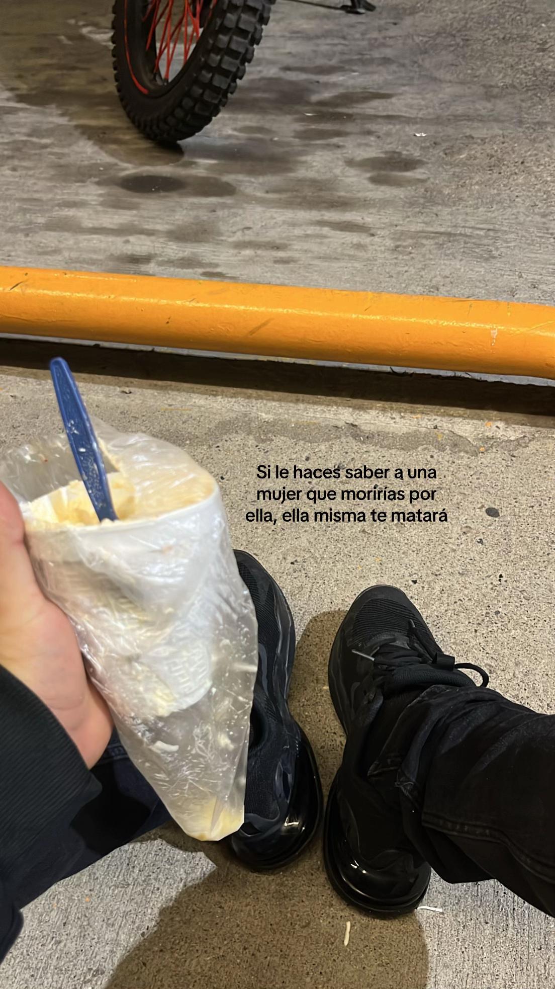 @Pollito_conpapasjaja