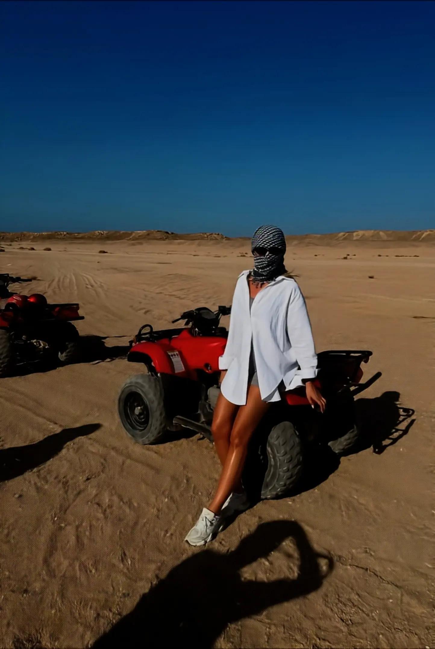 @Denisa &Scaron;arisk&aacute; 🇨🇿&🇪🇬
