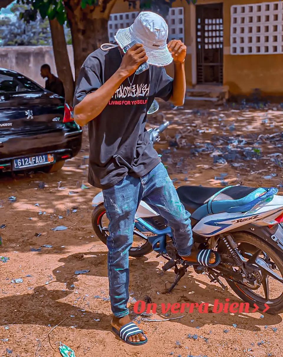 @KANGOU~MOUSSA 🤴🗽🇳🇬