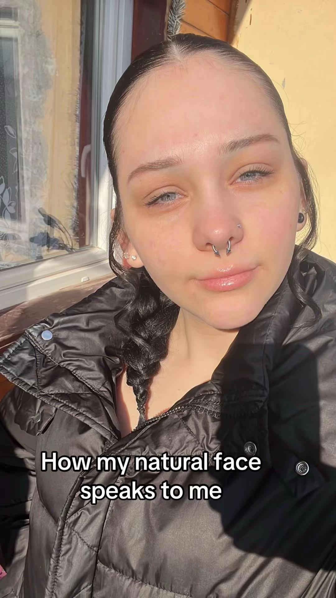 @kicsike