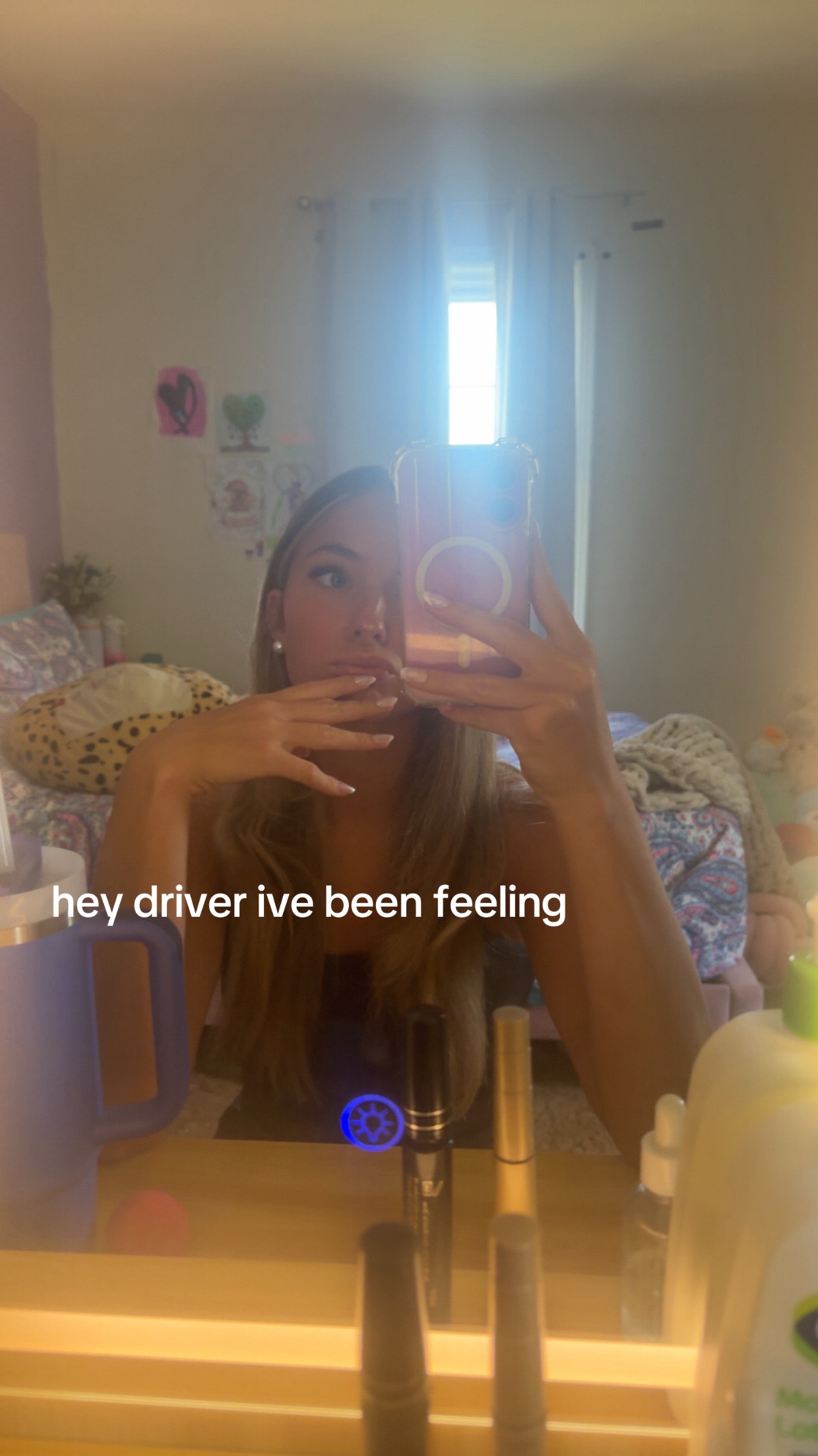 @bella