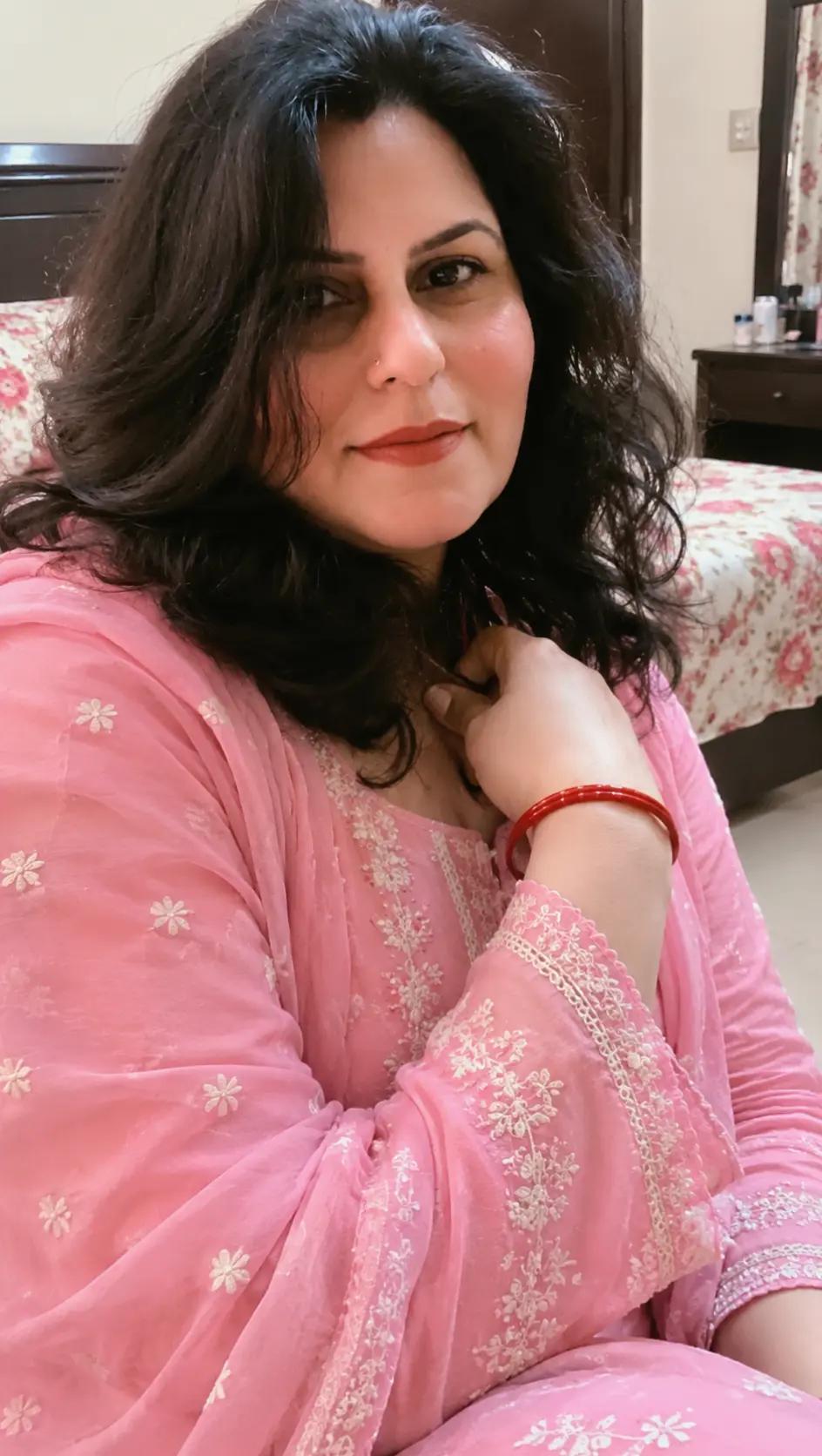 @Humairaحمیرا