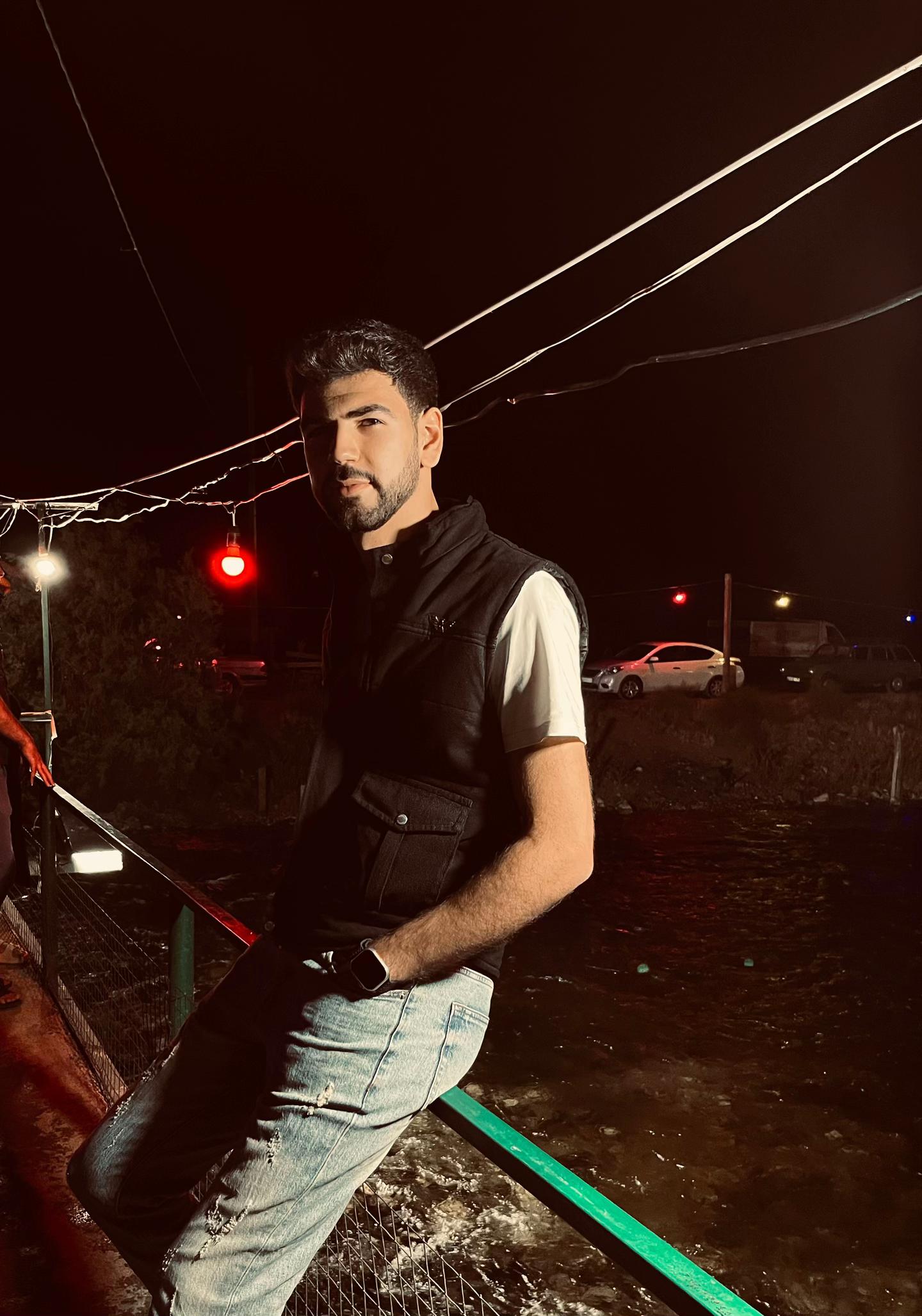 @𝐸.𝐵