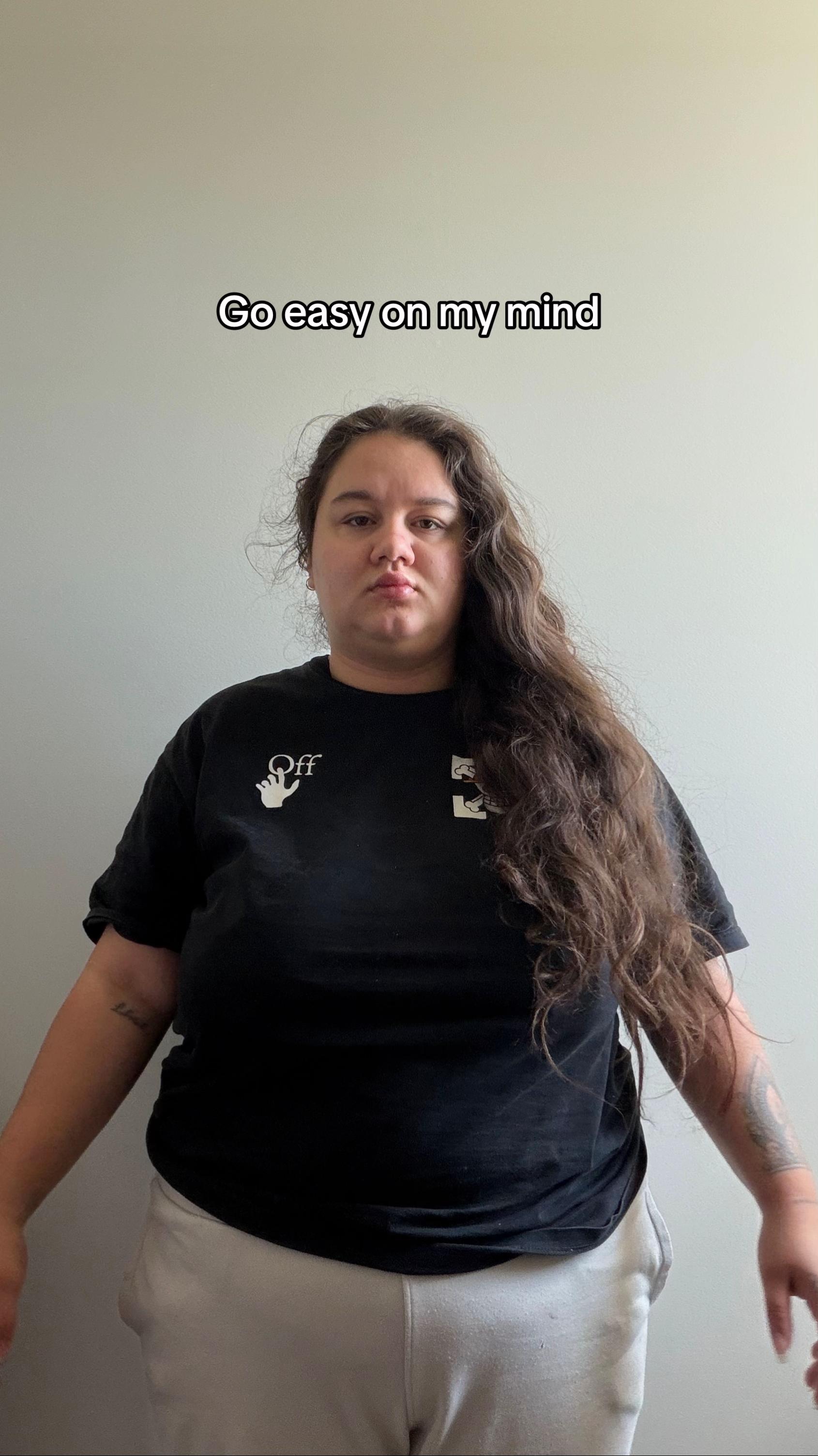 @Ladzamia