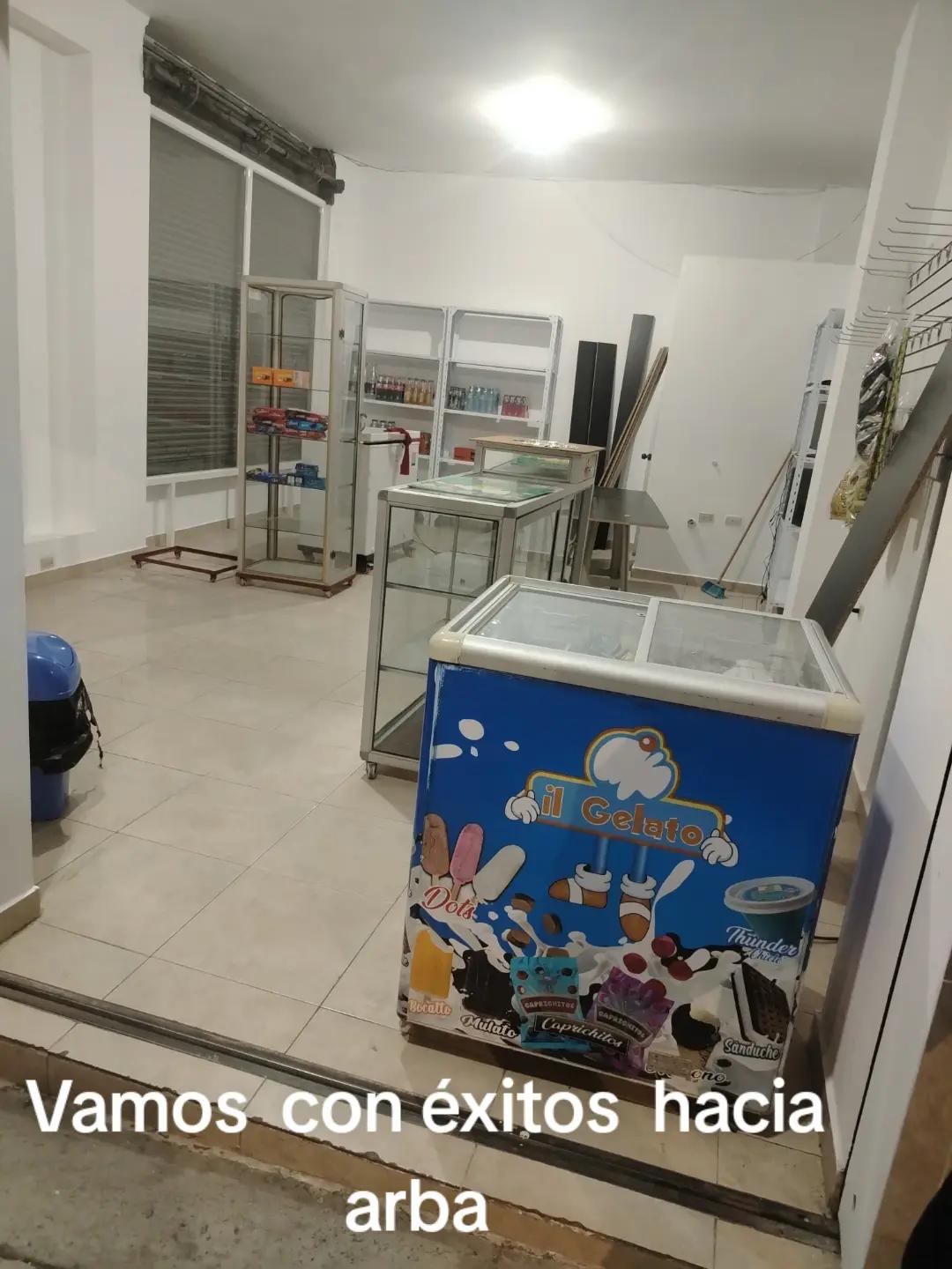 @José