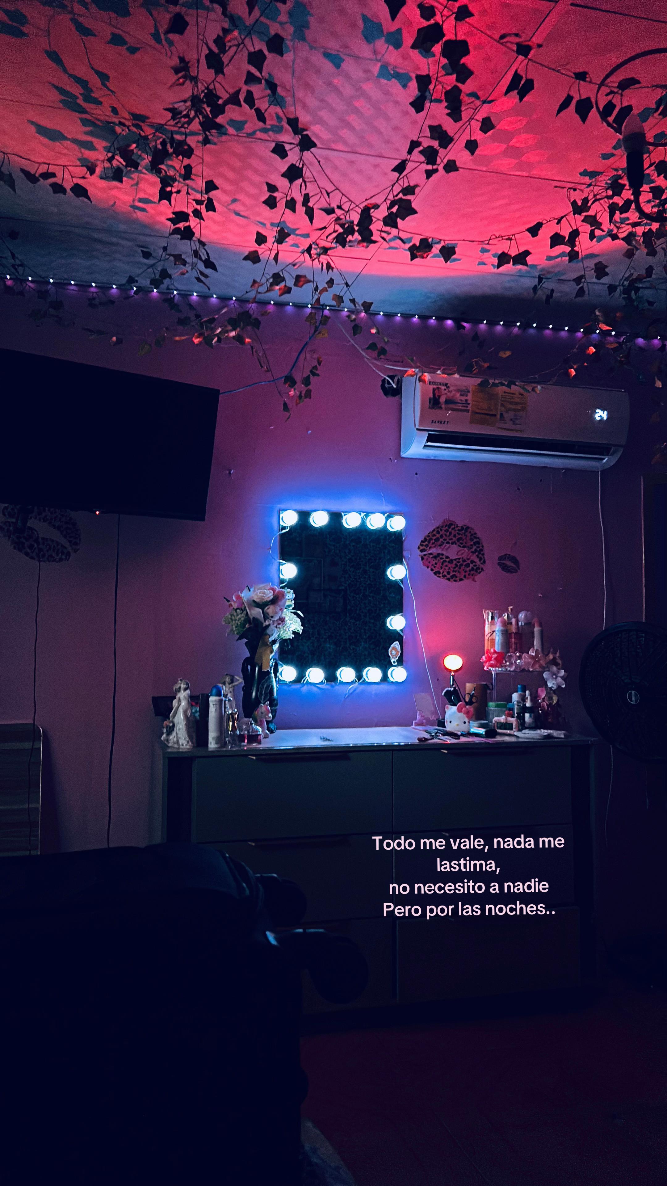 @𝒜𝓈𝒽𝒶𝓃𝒾 𝒲.