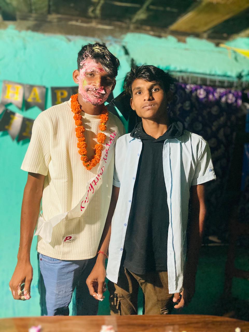 @♥︎ Om Kumar yadav ☺︎︎
