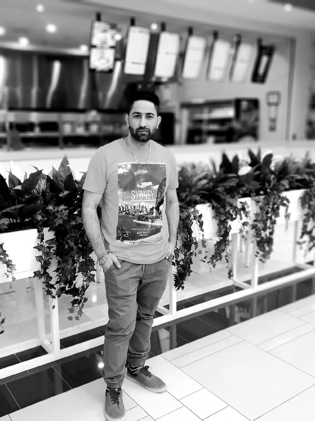 @Sumit@5911