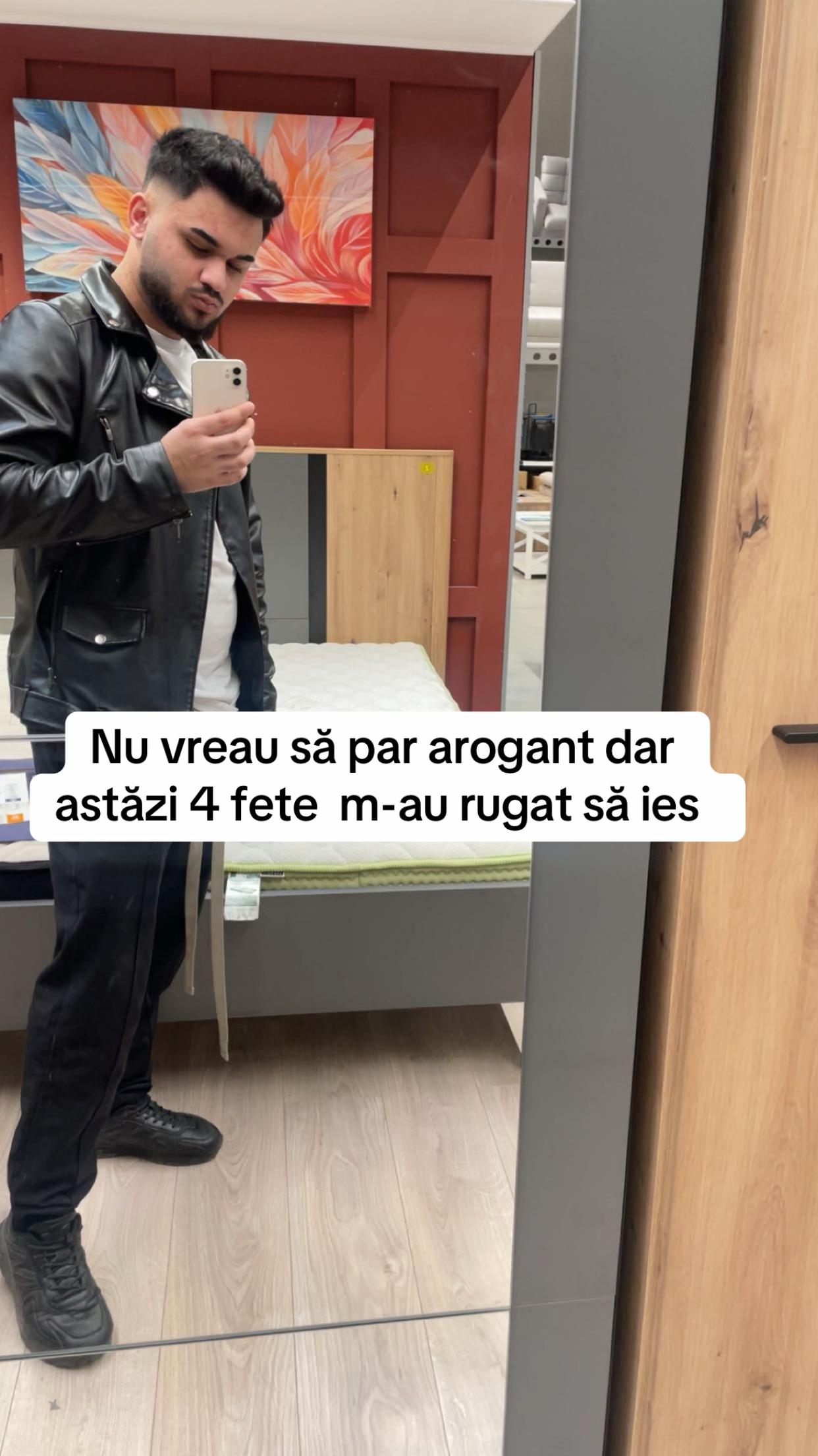 @A L E X .