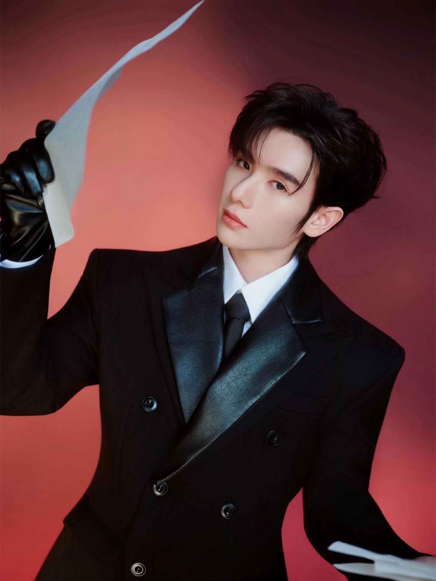 @V:⤾·˚