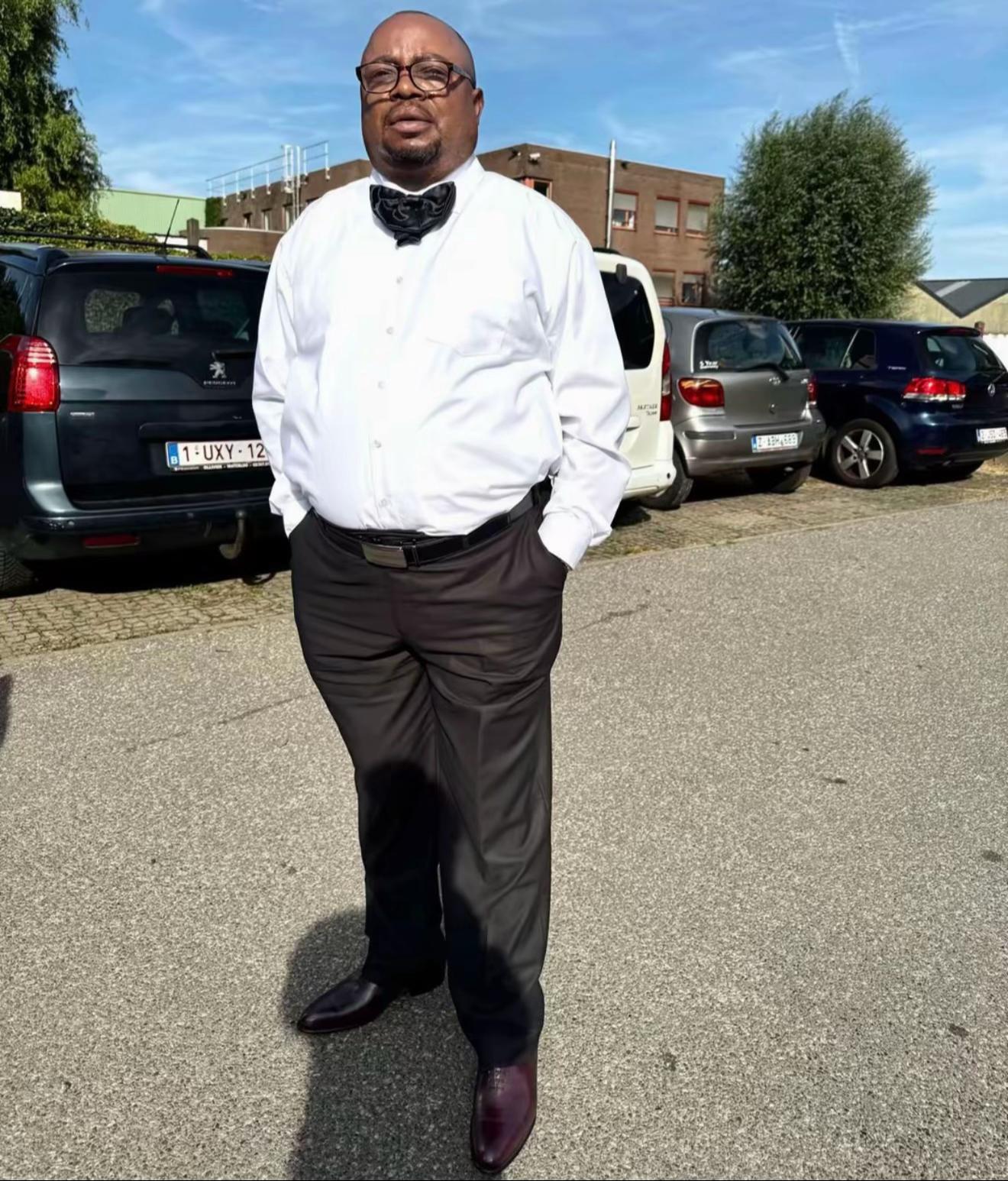 @BOKETSHU WA YAMBO