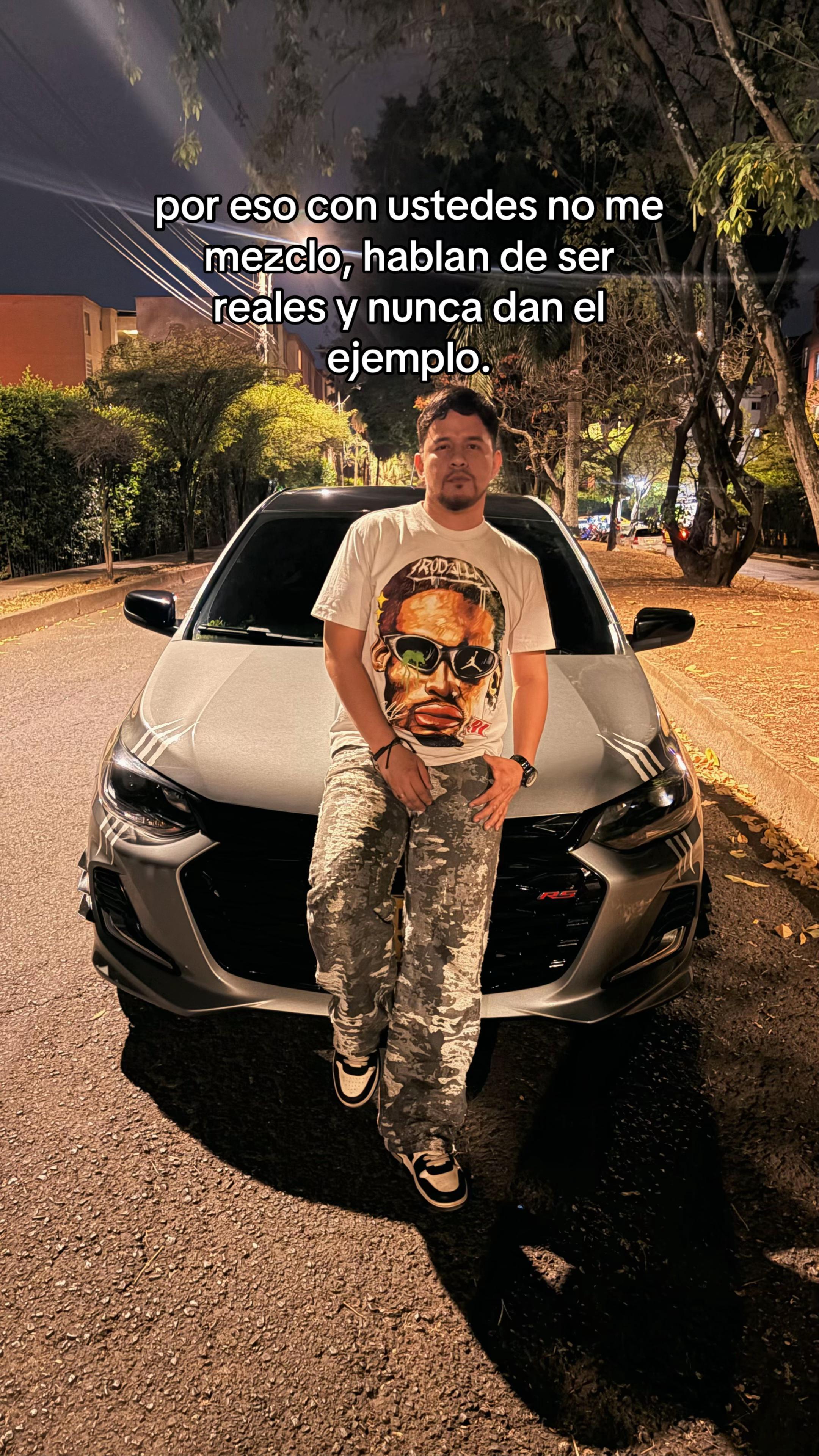 @Manuel Viveros