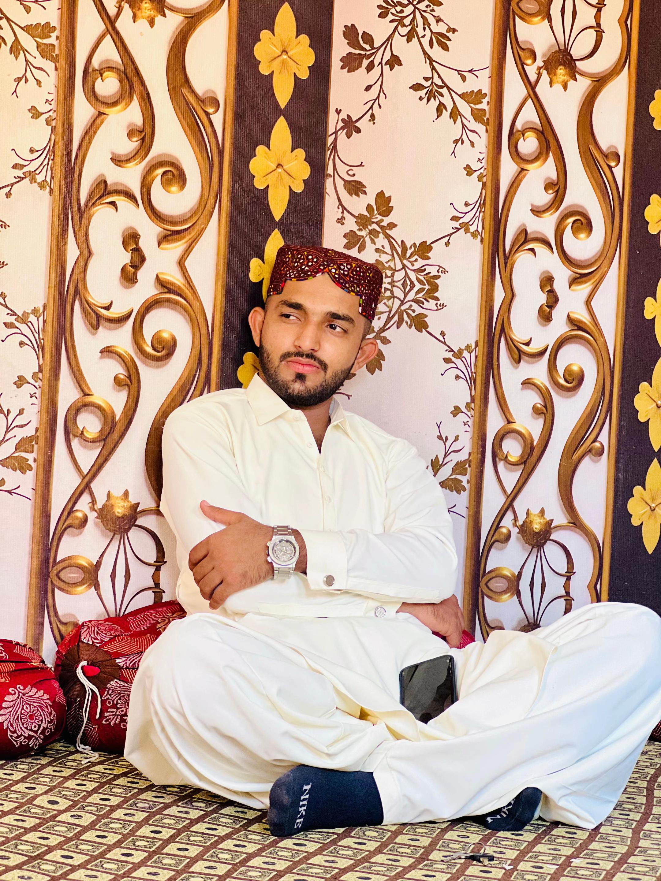 @Awais_Lashari🥀