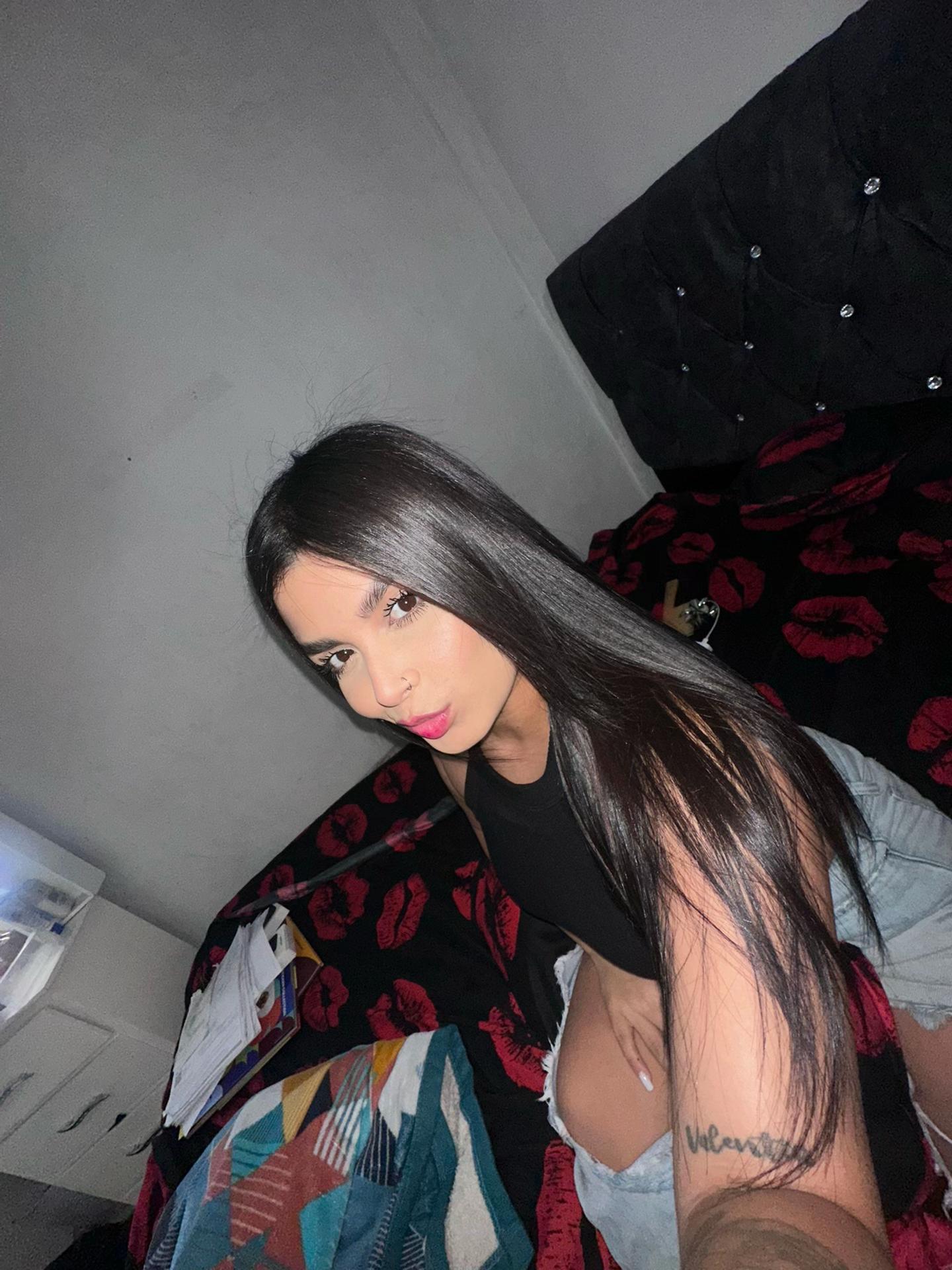 @Angie Carol🌸
