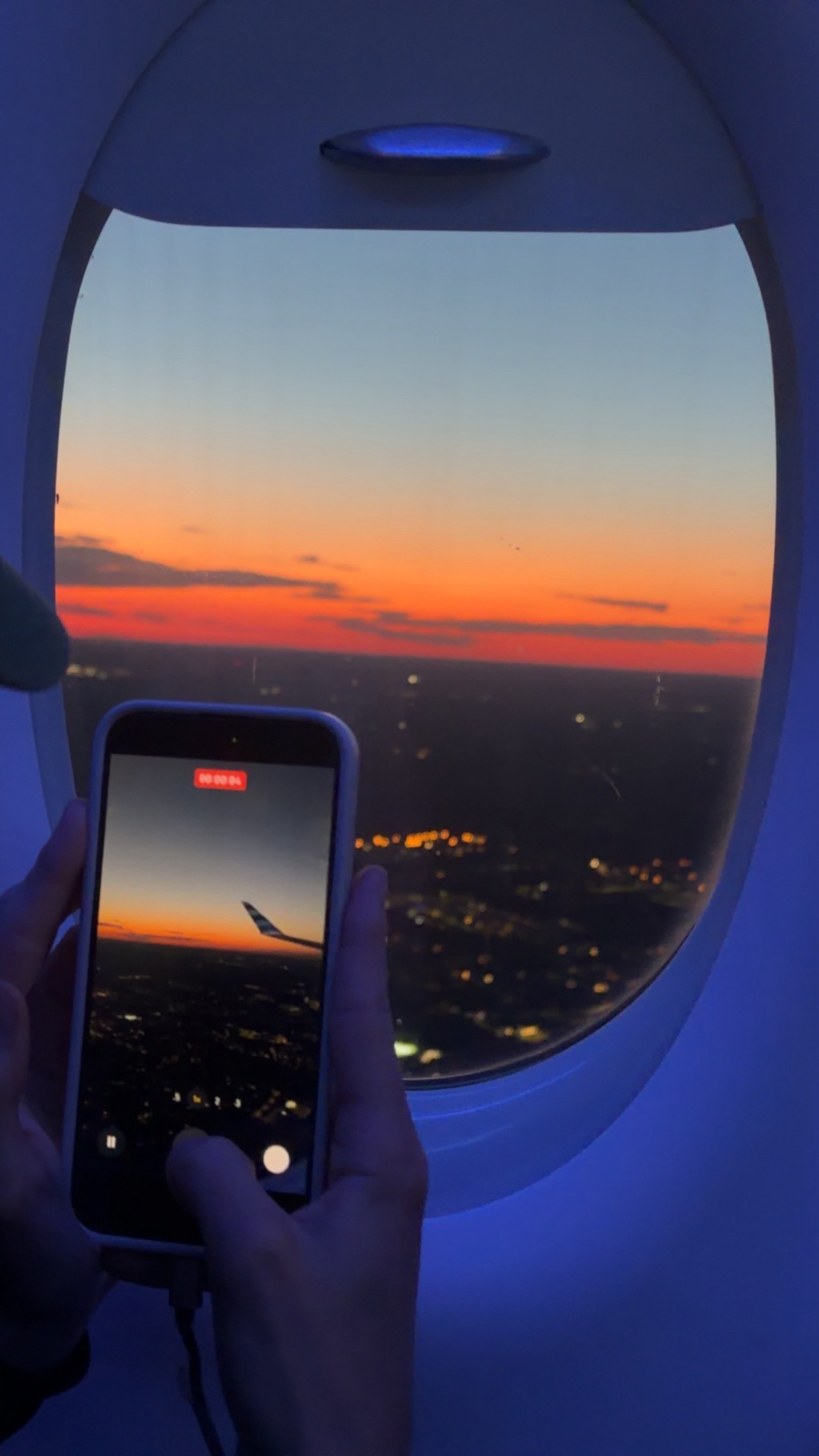@Your traveling friend ✈️