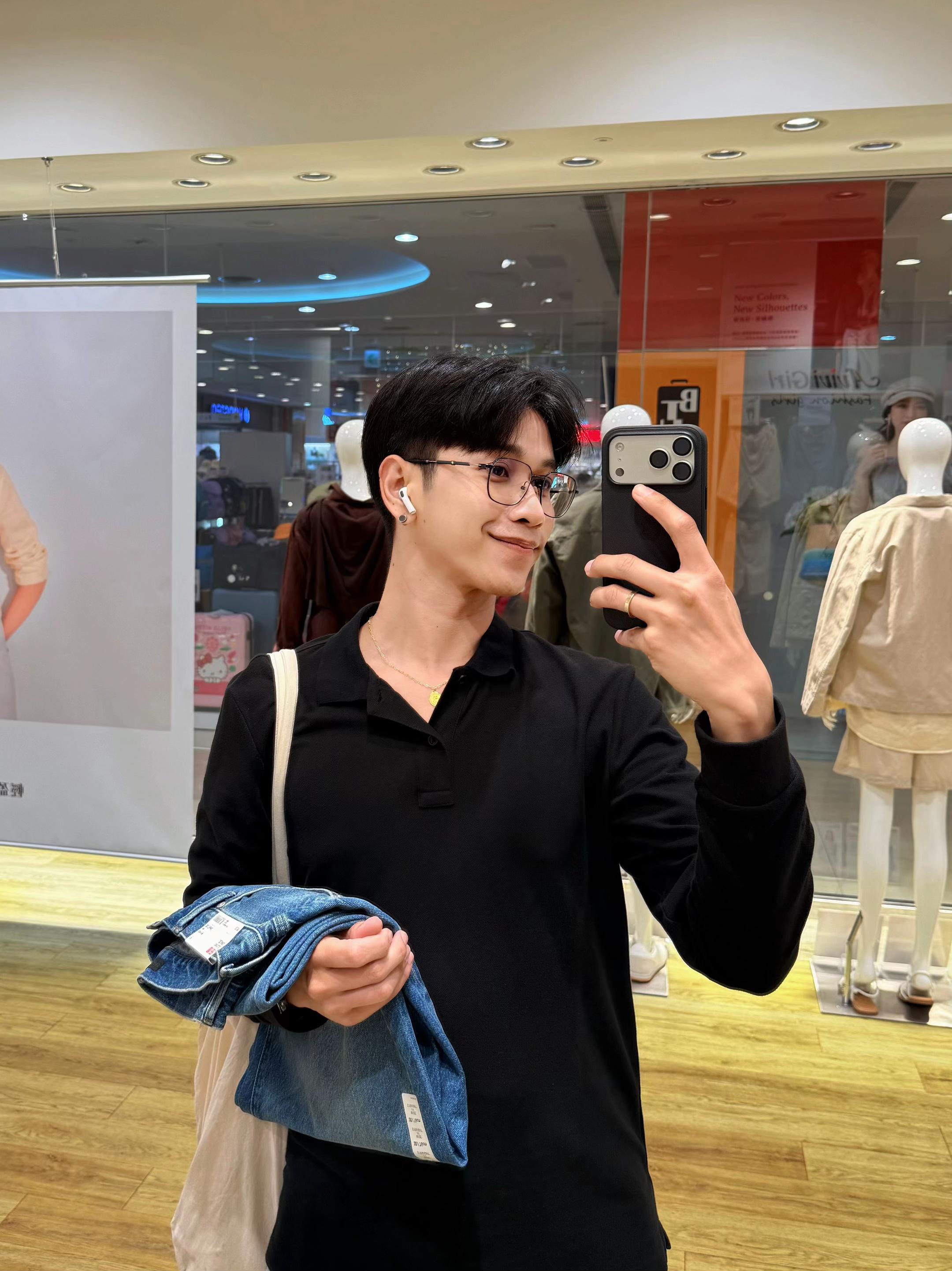 @มอสชอบกินปลาแซลมอน