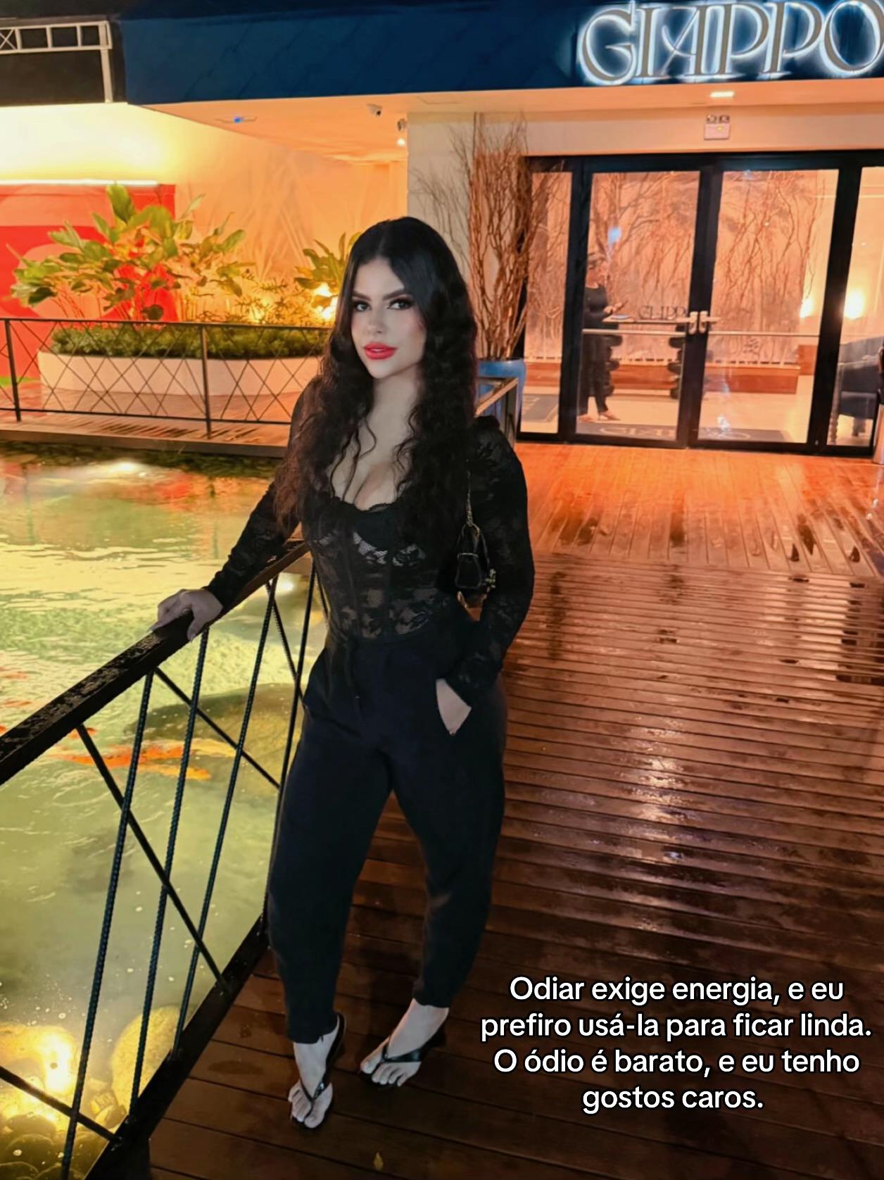 @victoriavillarim