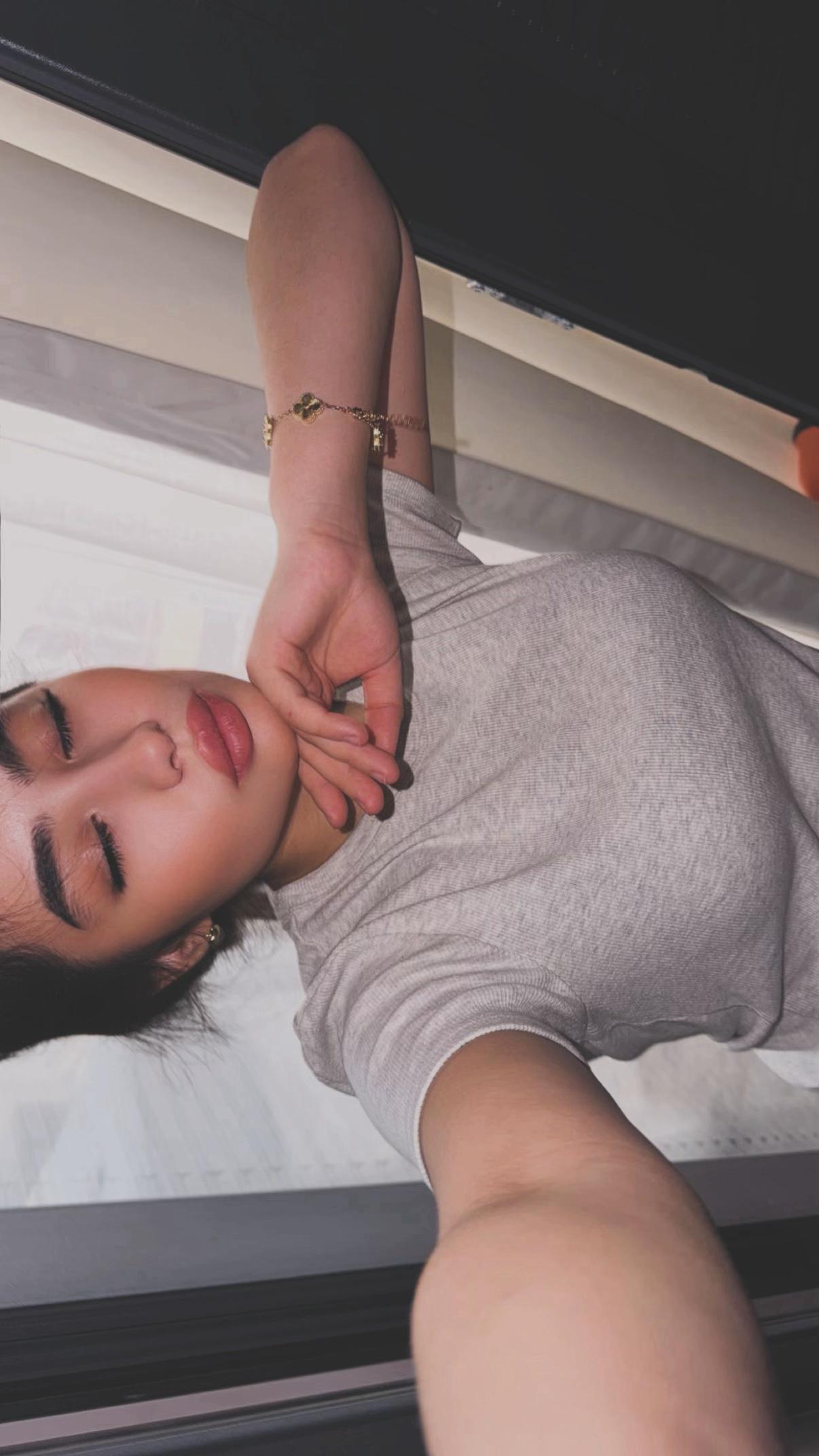 @𝒏𝒊𝒈𝒊🤍