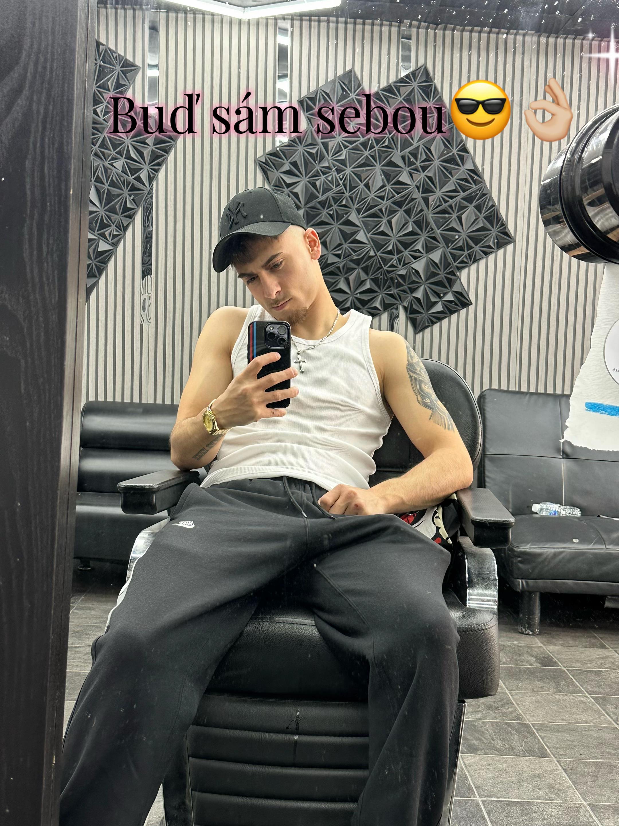 @Santy👑✔️