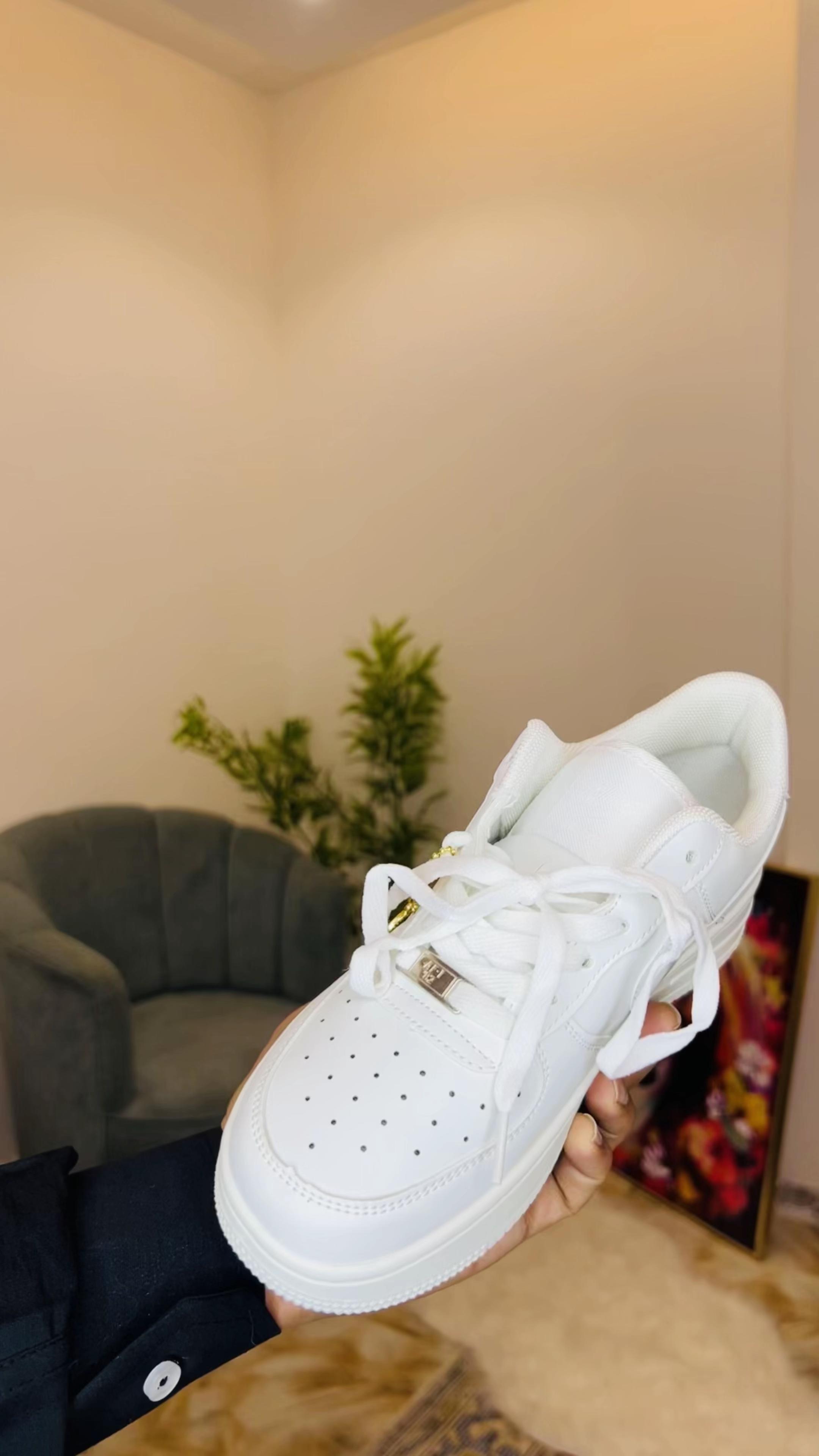 @محل البش لملابس الشباب 🛍️👕.