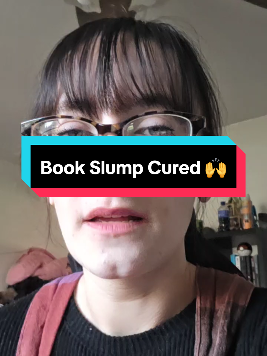 @LiteraryLunatic📚