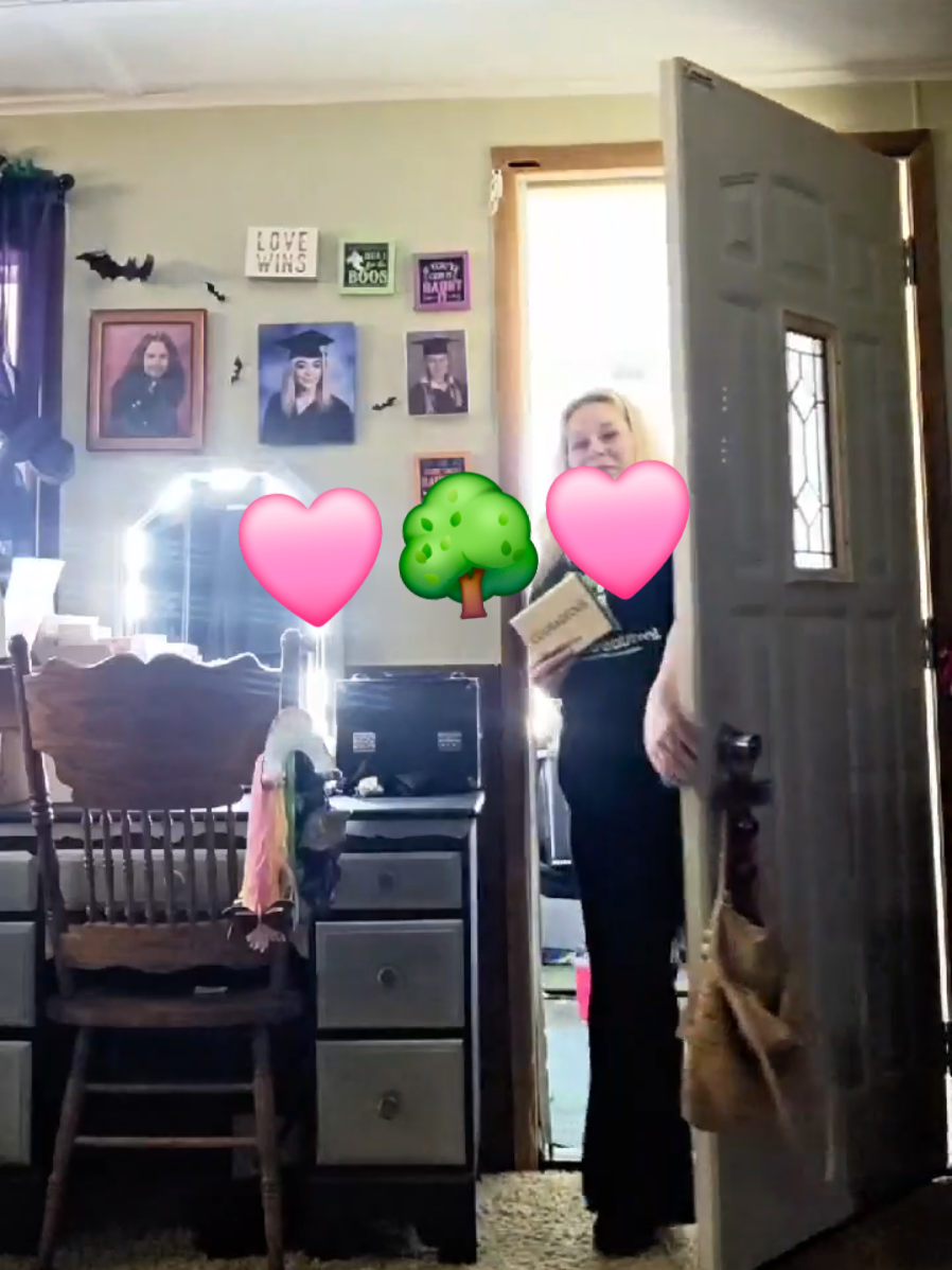 @🌈Amberrrrr🦖