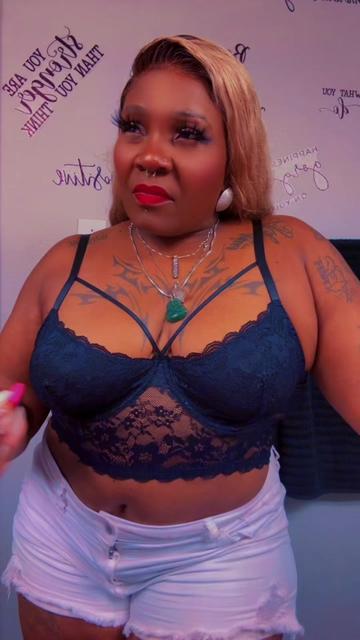 @GoddessVette