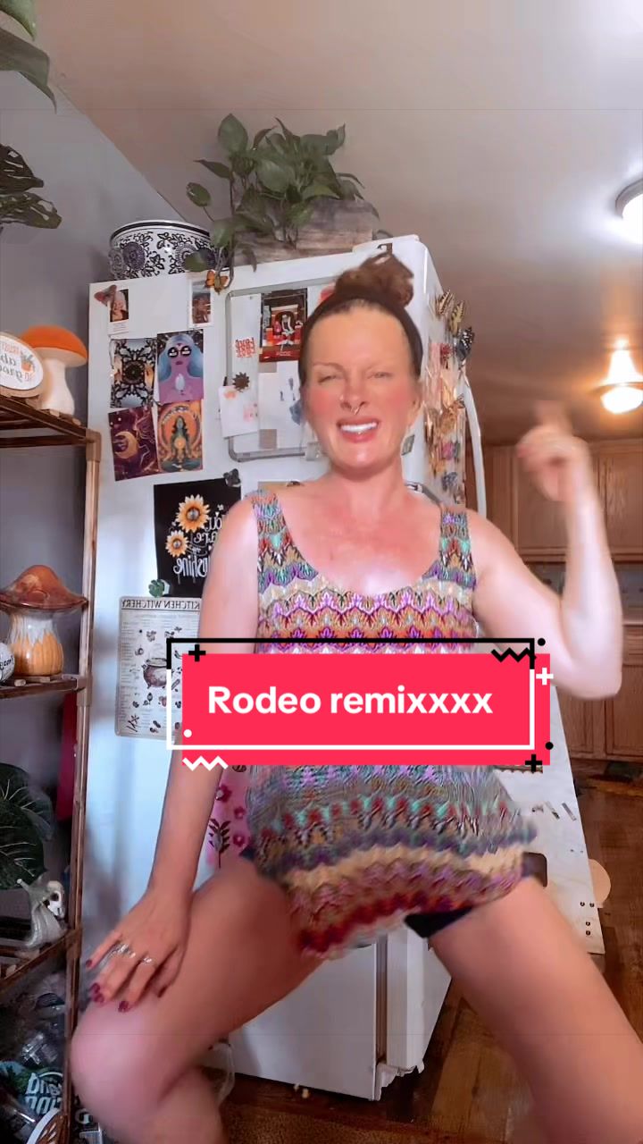 @Whitebrowgoddess