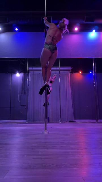 @Lebowsplitz 🌈💃