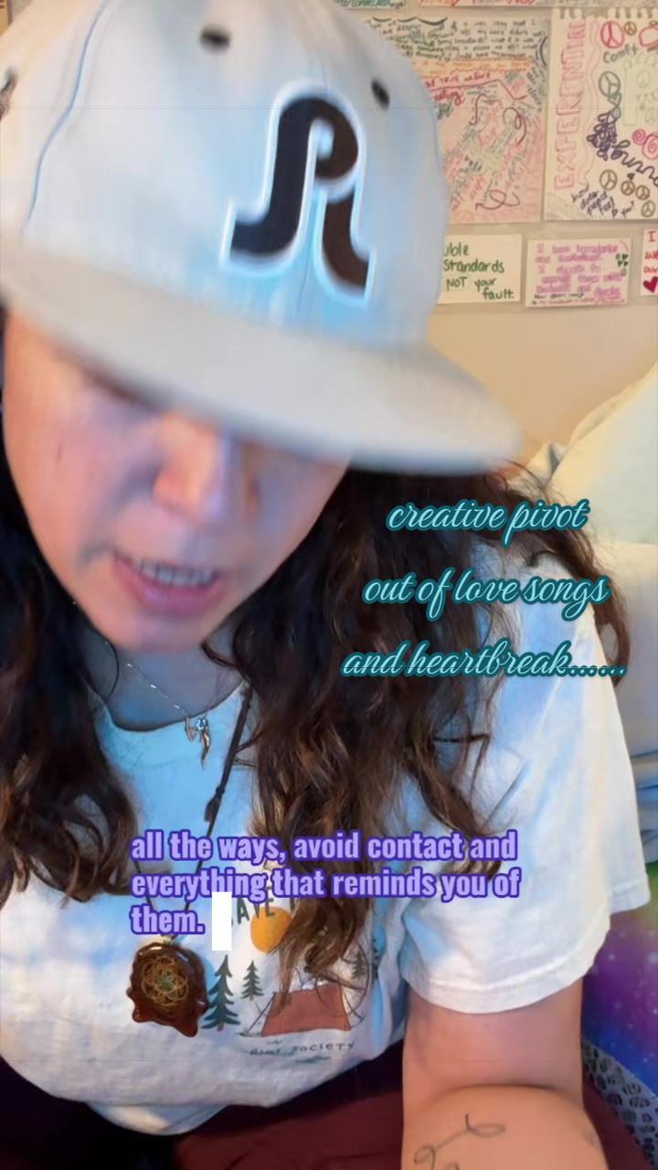 @andidances ☮︎