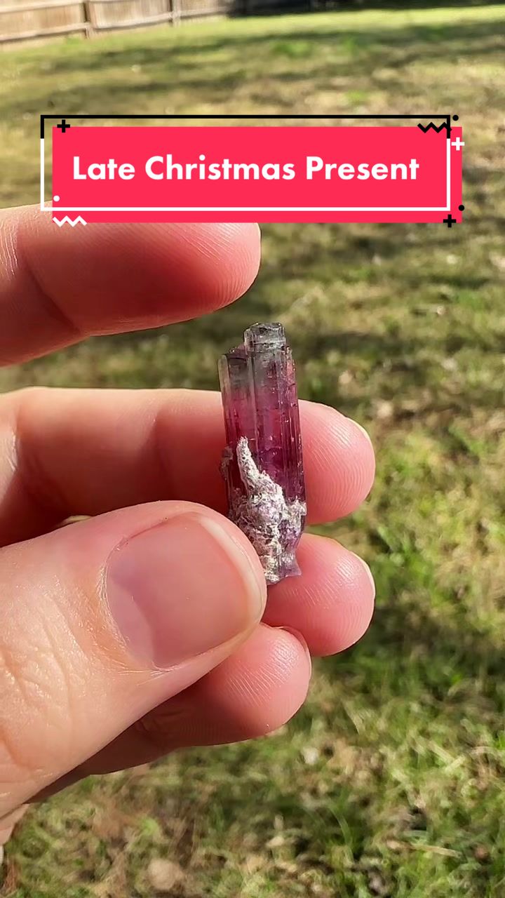 @Evie | Glitter & Glow Rock Co