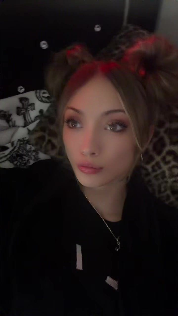 @chl0emichelle_