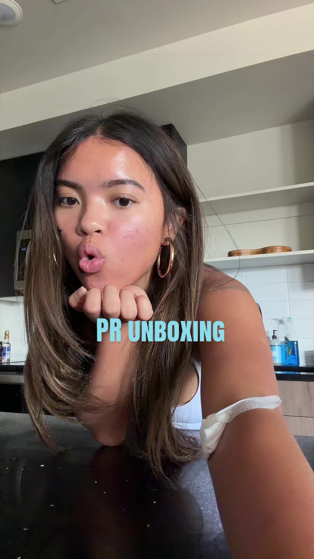 @girlwutnow