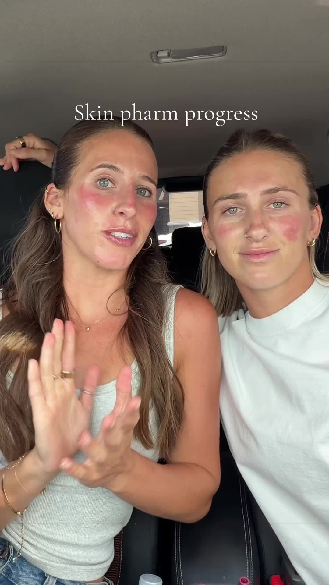 @riaandfia