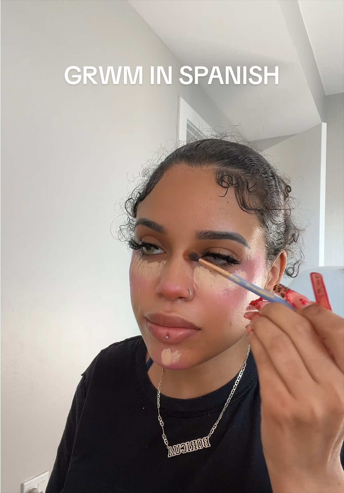 @Vanessa Lynn