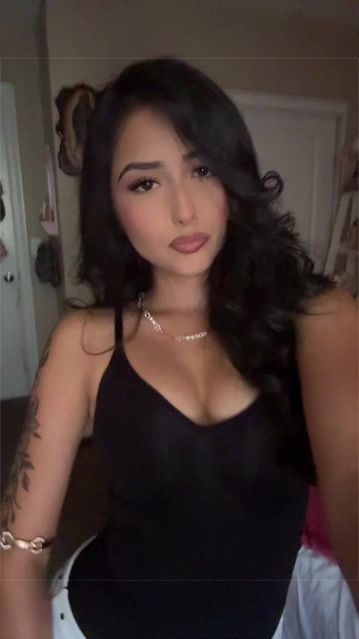 @yanely โก
