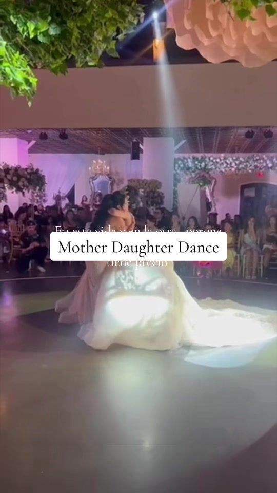 @María Elizabeth