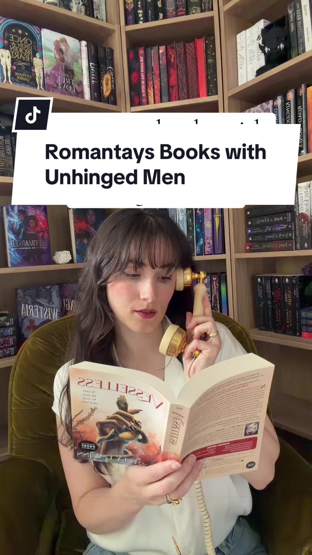 @Karly 📖🥀